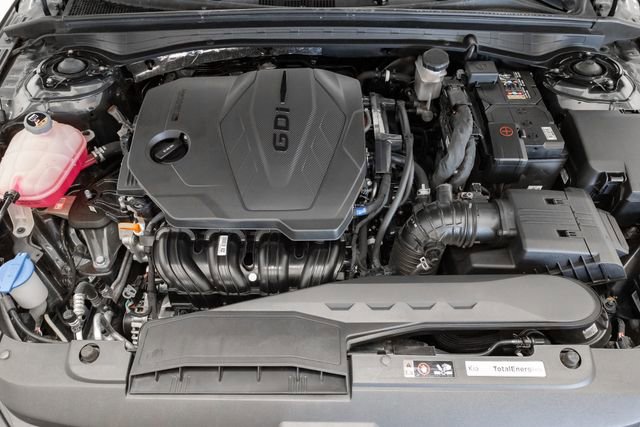 Used 2025 Kia K5 LXS FWD image 3