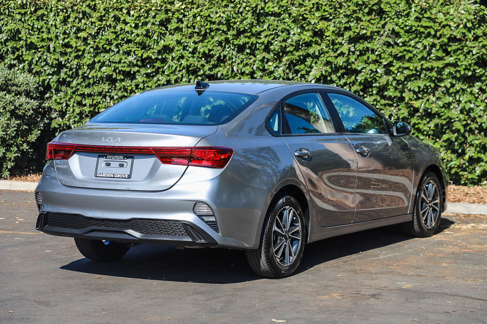 Used 2023 Kia Forte LXS FWD image 5