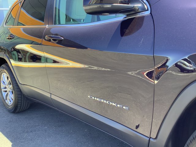 Used 2021 Jeep Cherokee Latitude Lux w/ Trailer Tow Group image 39