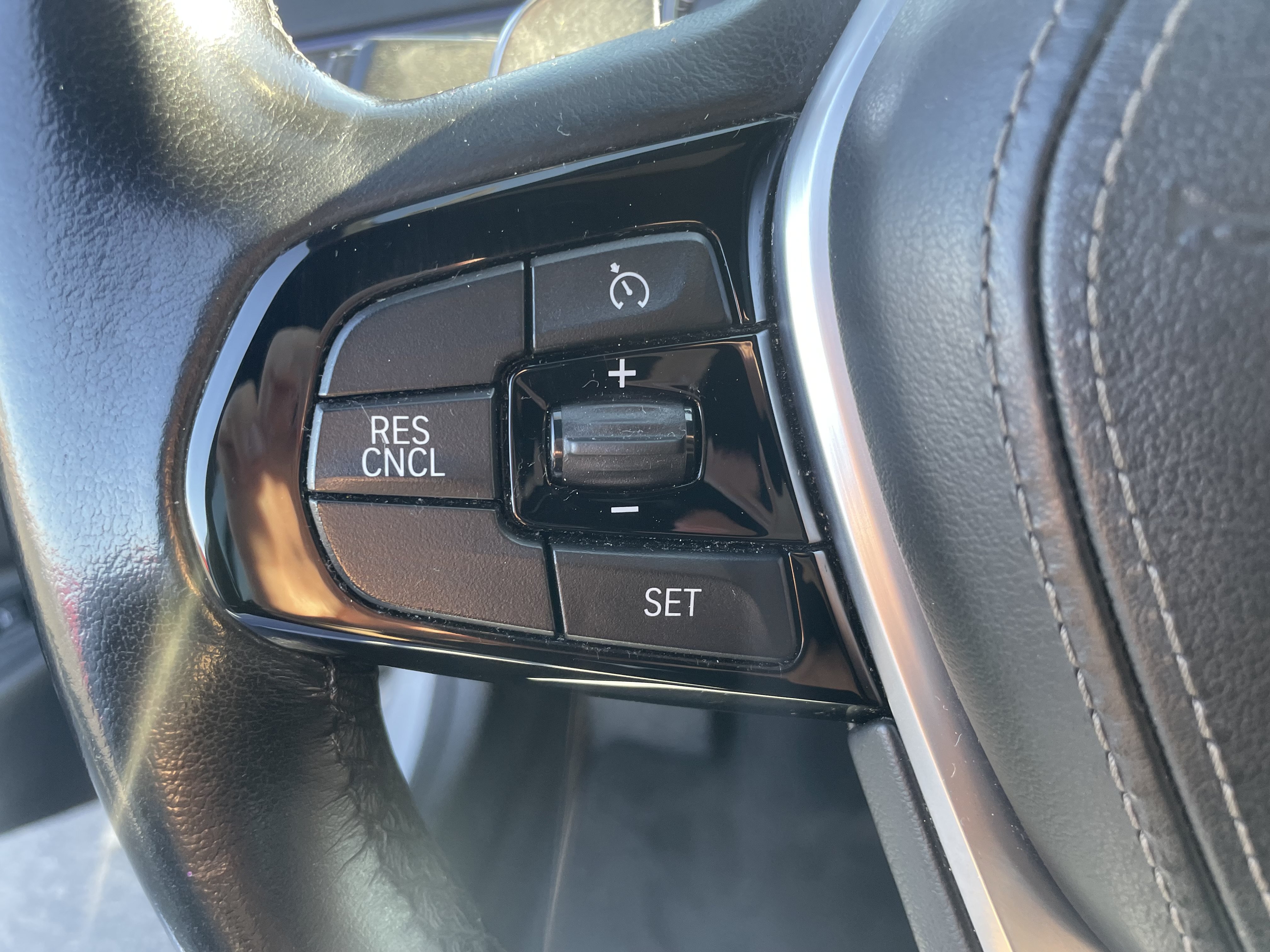 Used 2018 BMW 530i RWD image 14