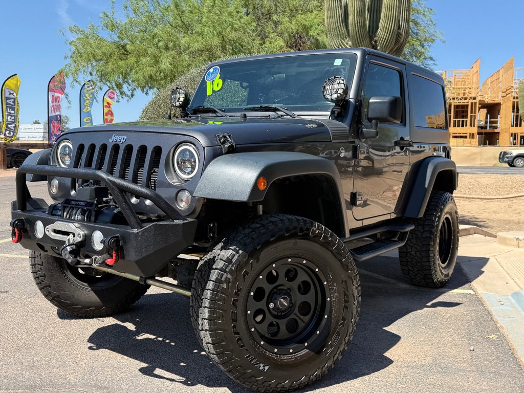 Used 2016 Jeep Wrangler Sport w/ Connectivity Group AWD/4WD image 7