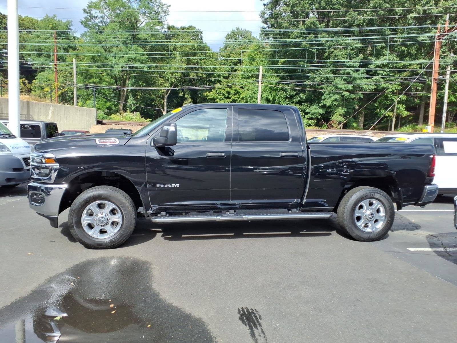 Certified 2026 RAM 2500 Big Horn AWD/4WD image 8