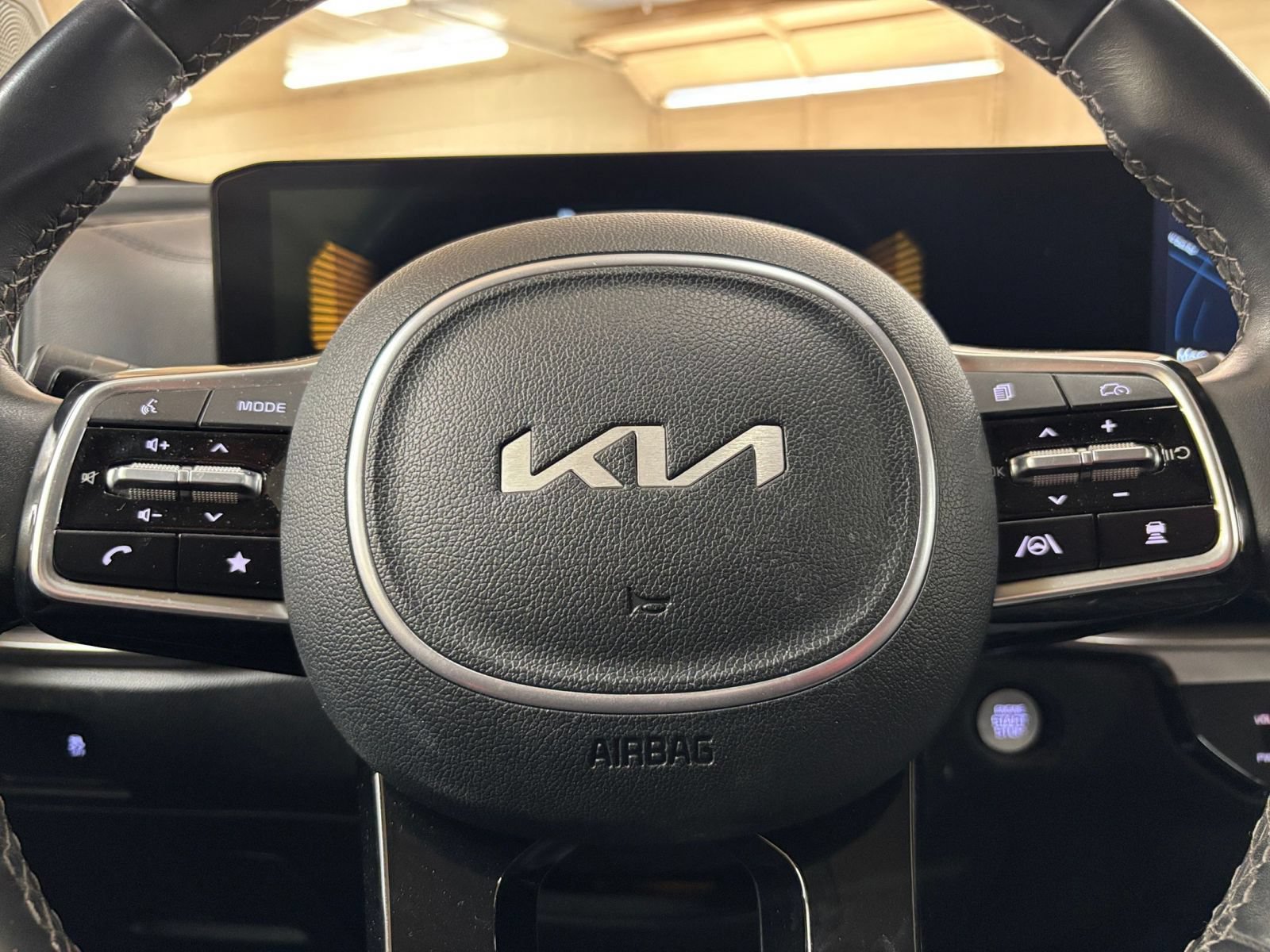 Used 2024 Kia Sorento S FWD image 30