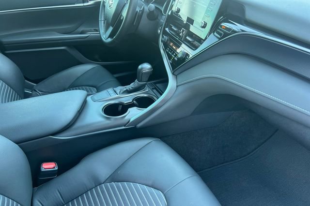 Used 2024 Toyota Camry SE w/ Convenience Package FWD image 18