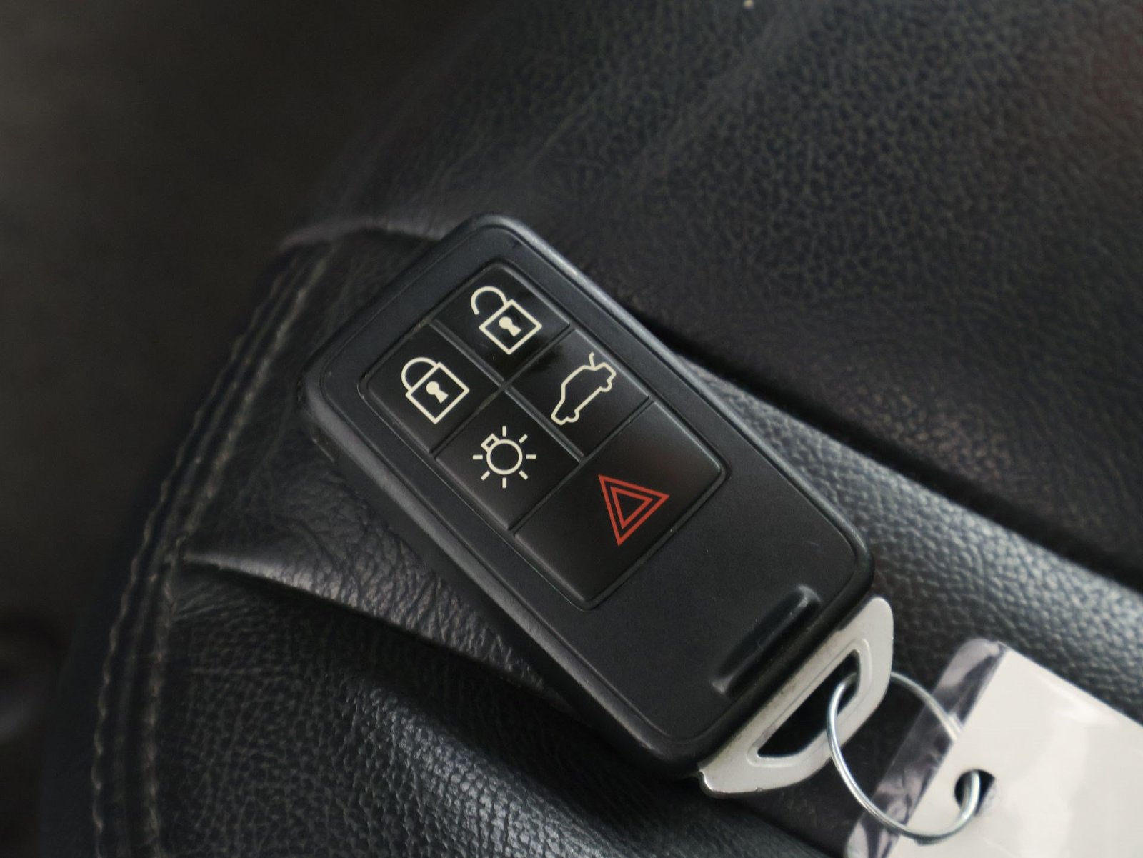 Used 2015 Volvo V60 T5 Premier w/ Convenience Package FWD image 33