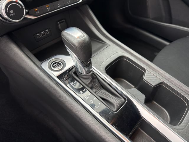 Used 2022 Nissan Sentra SV FWD image 23