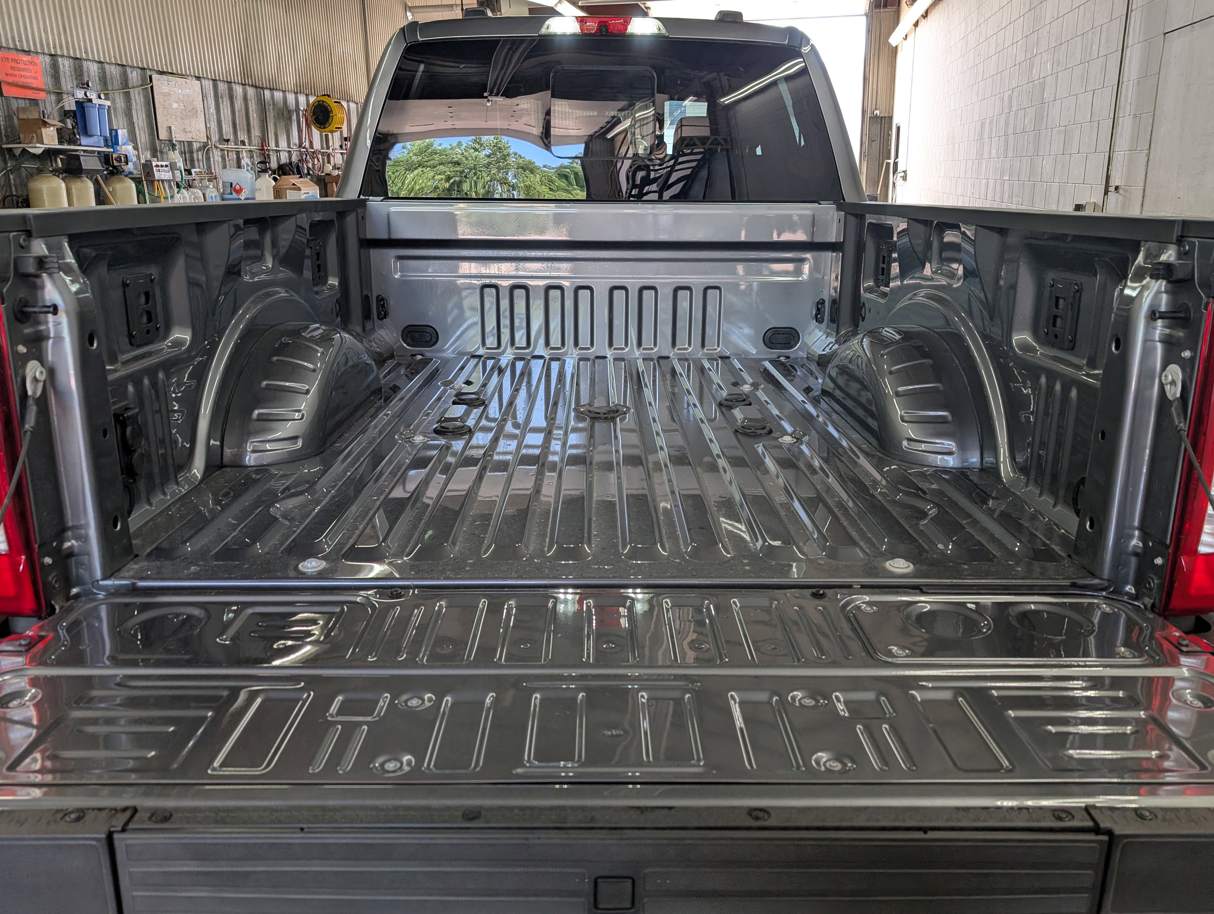 New 2025 Ford F250 Lariat w/ Lariat Ultimate Package image 21