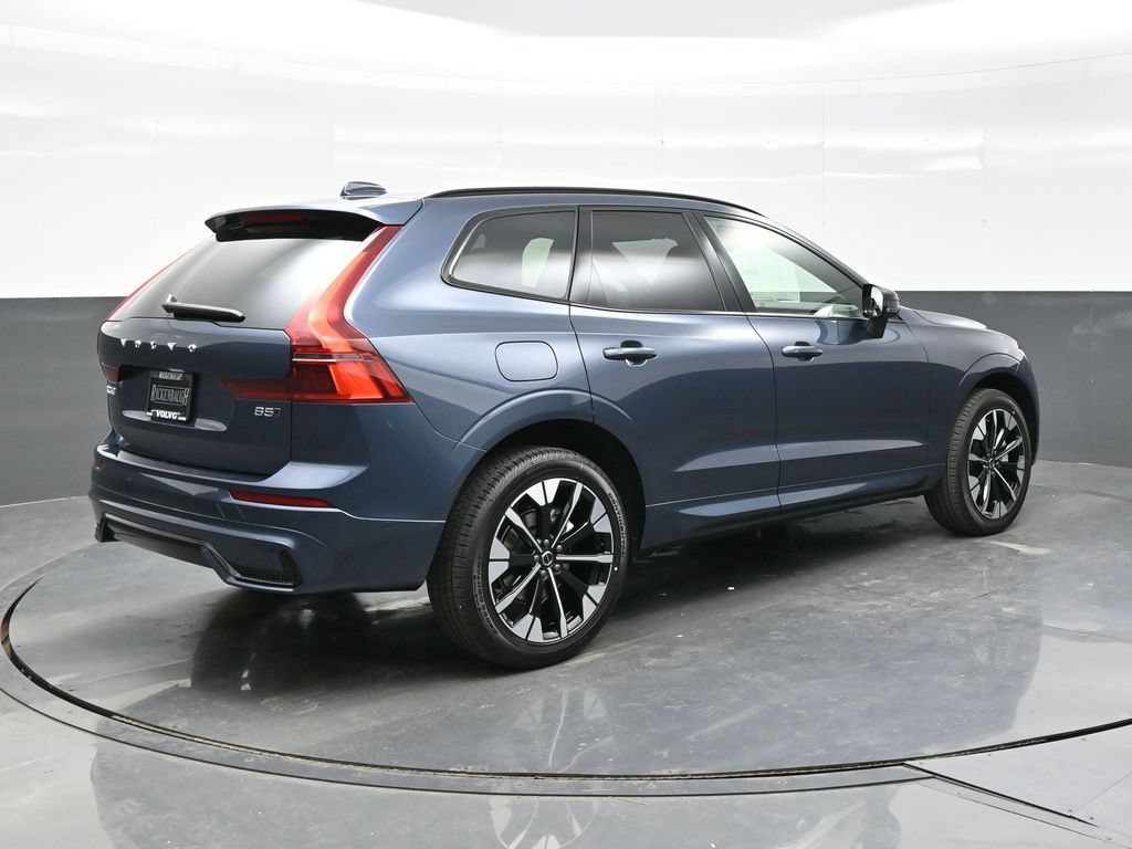 New 2026 Volvo XC60 B5 Plus w/ Climate Package AWD/4WD image 7