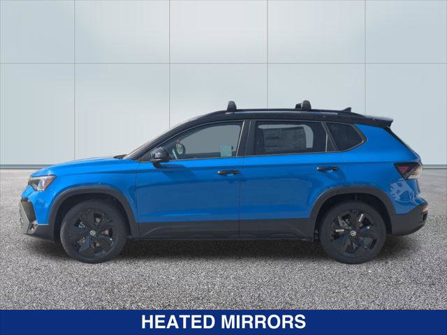 New 2025 Volkswagen Taos SE image 2