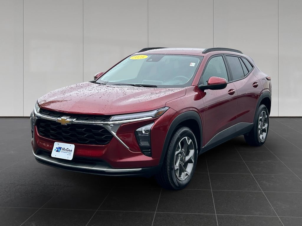 Used 2025 Chevrolet Trax LT