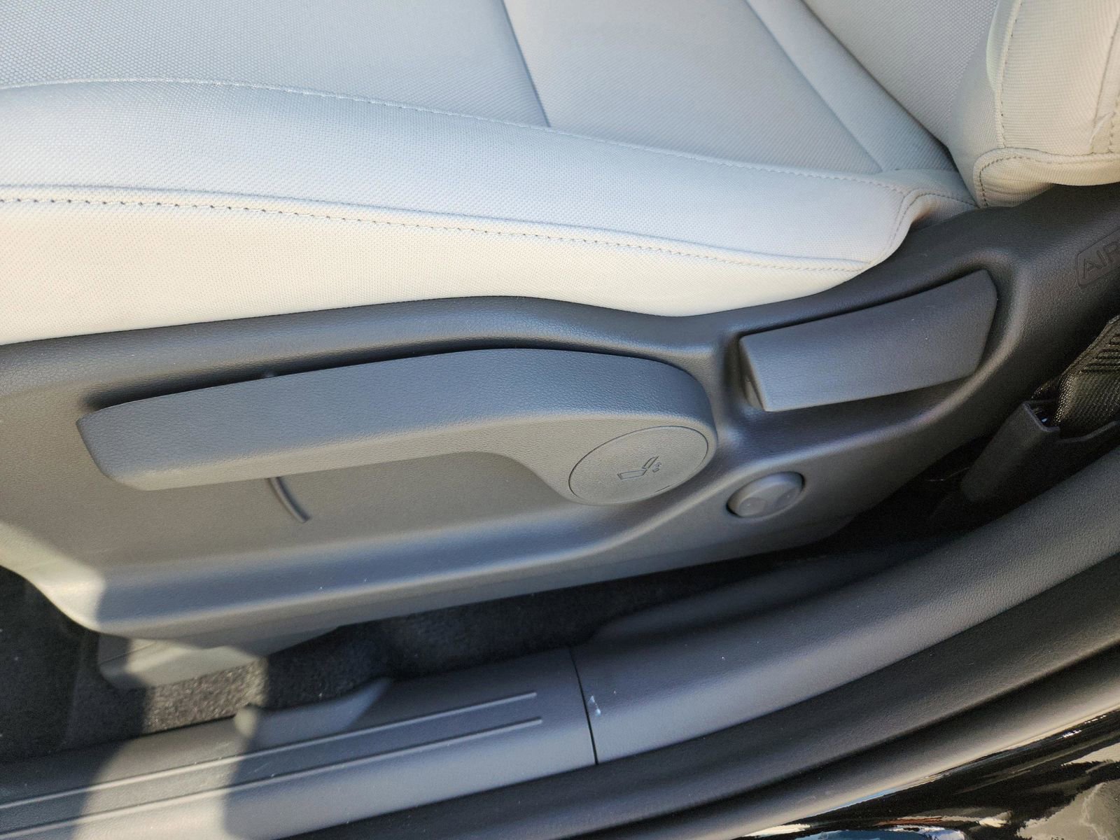 New 2026 Hyundai Santa Fe SE image 20