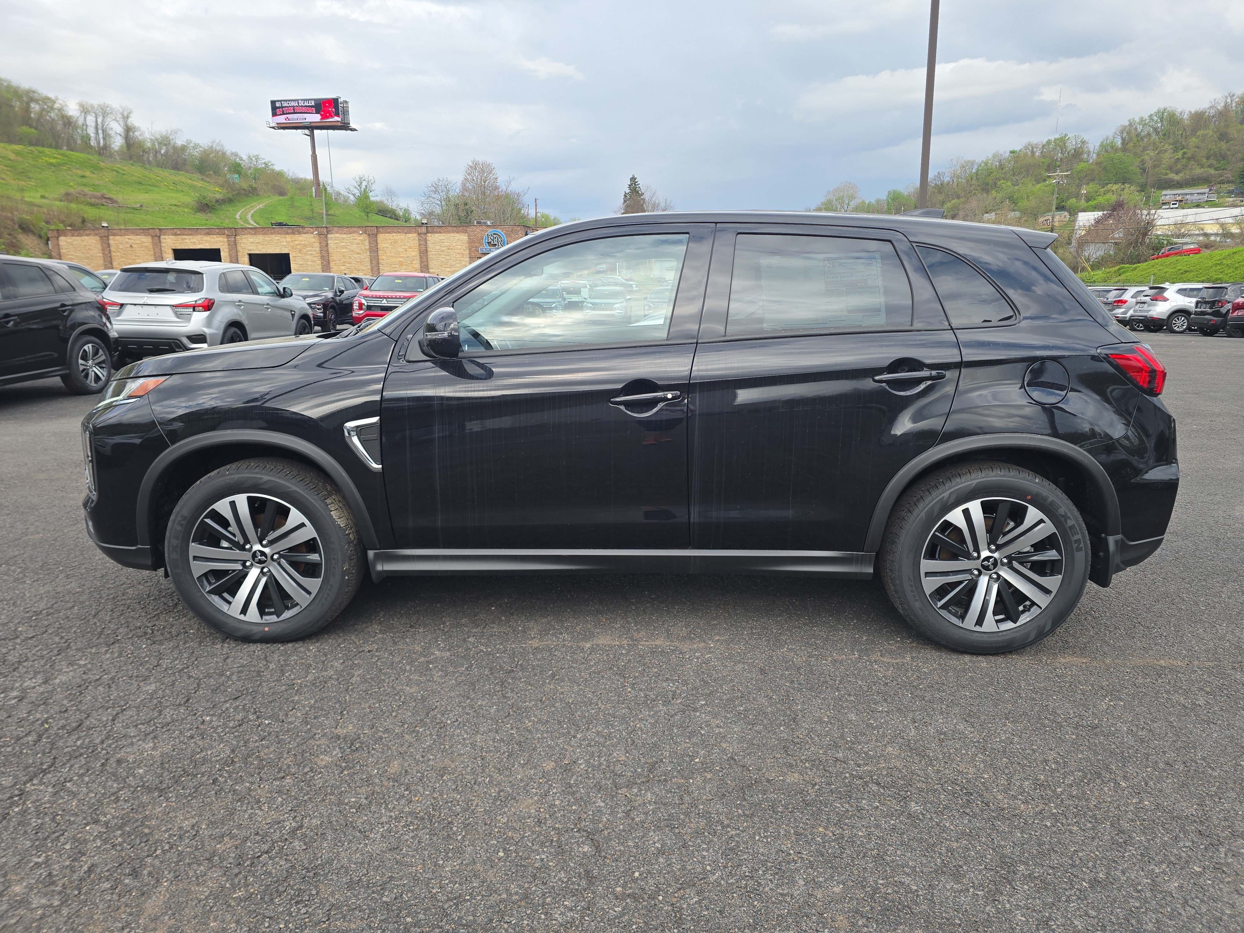 New 2026 Mitsubishi Outlander Sport SE AWD/4WD image 7