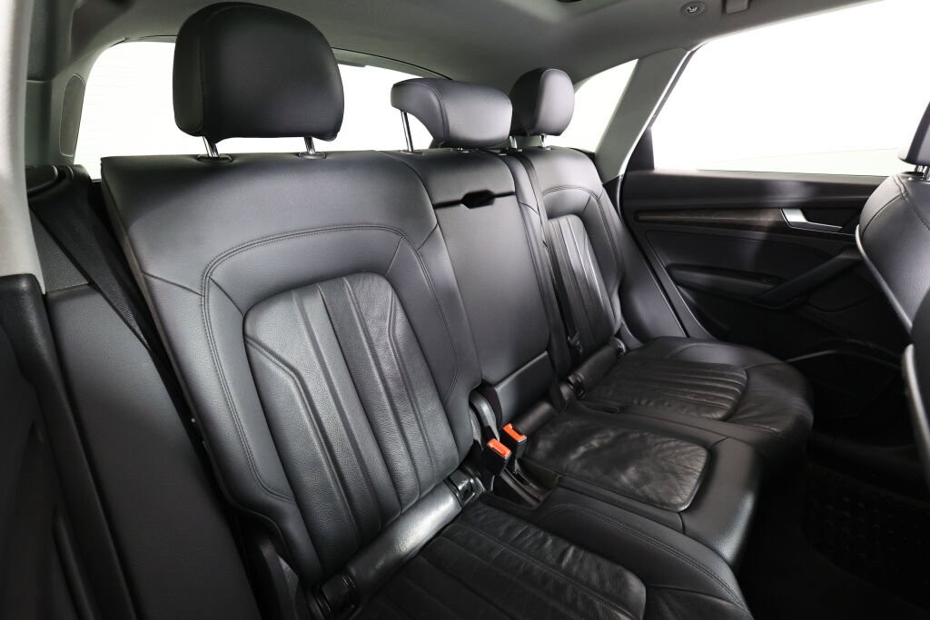 Used 2018 Audi Q5 2.0T Premium Plus w/ Premium Plus Package AWD/4WD image 22