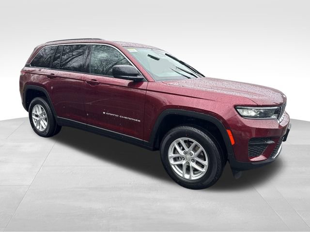 New 2026 Jeep Grand Cherokee Laredo image 1
