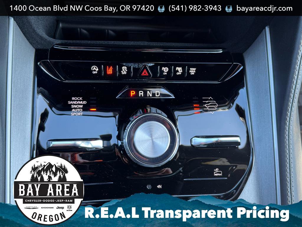 New 2025 Jeep Wagoneer Series III w/ Premium Group I image 16