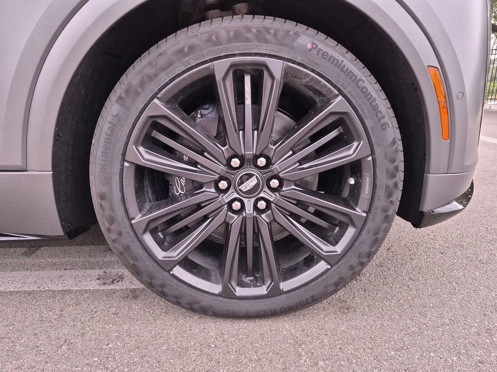 New 2026 Cadillac Lyriq V image 14