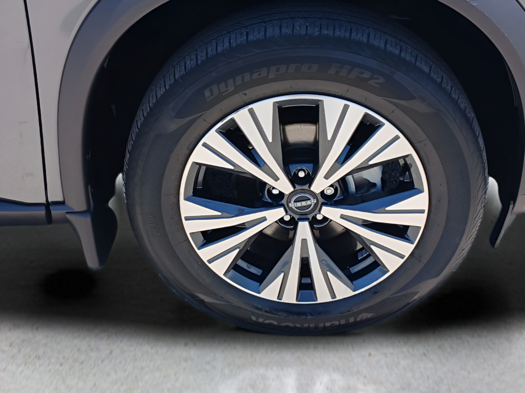 Used 2023 Nissan Rogue SV AWD/4WD image 32
