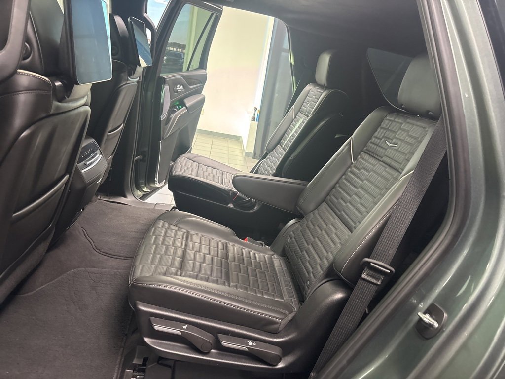 Used 2024 Cadillac Escalade Sport Platinum image 37