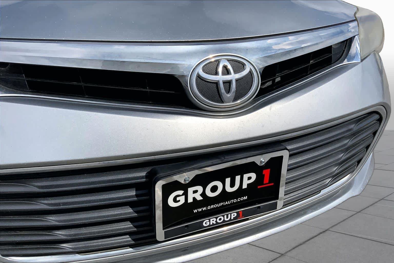 Used 2015 Toyota Avalon XLE FWD image 29