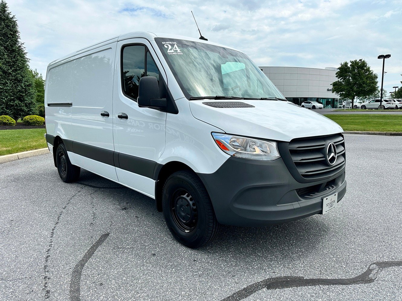 Used 2024 Mercedes-Benz Sprinter 2500 video 1