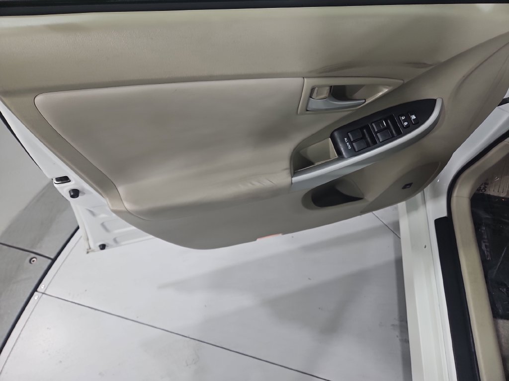 Used 2010 Toyota Prius FWD image 10