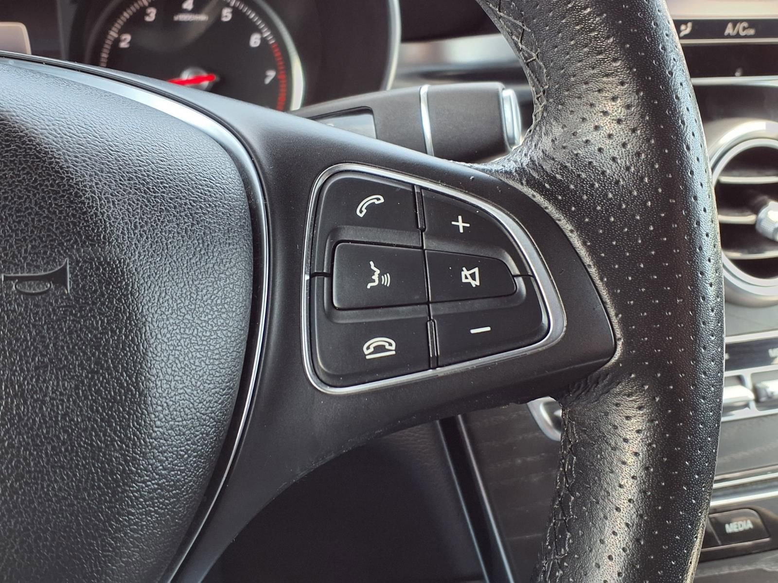 Used 2018 Mercedes-Benz GLC 300 image 22