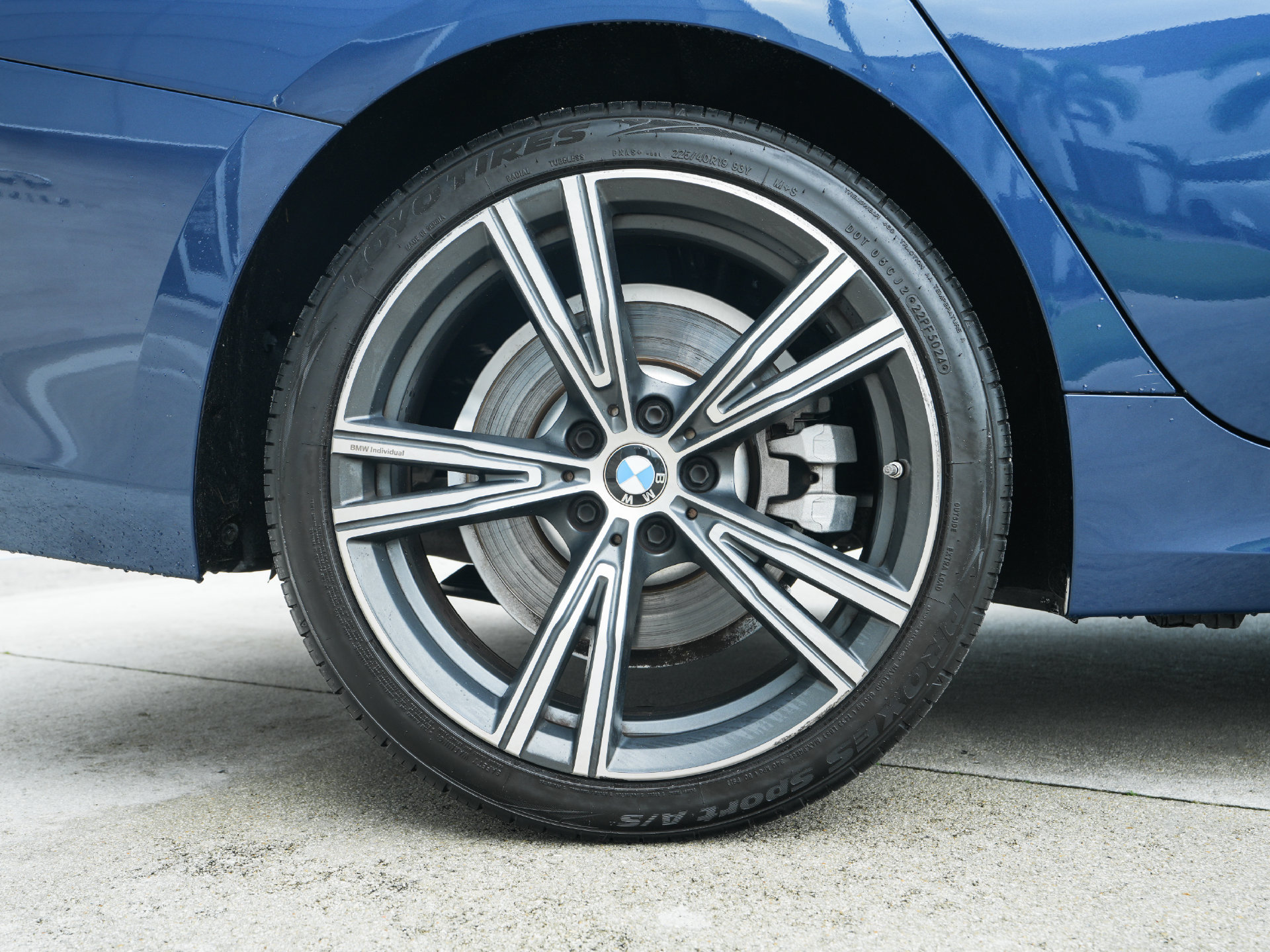 Used 2024 BMW 330i Sedan w/ Convenience Package RWD image 37