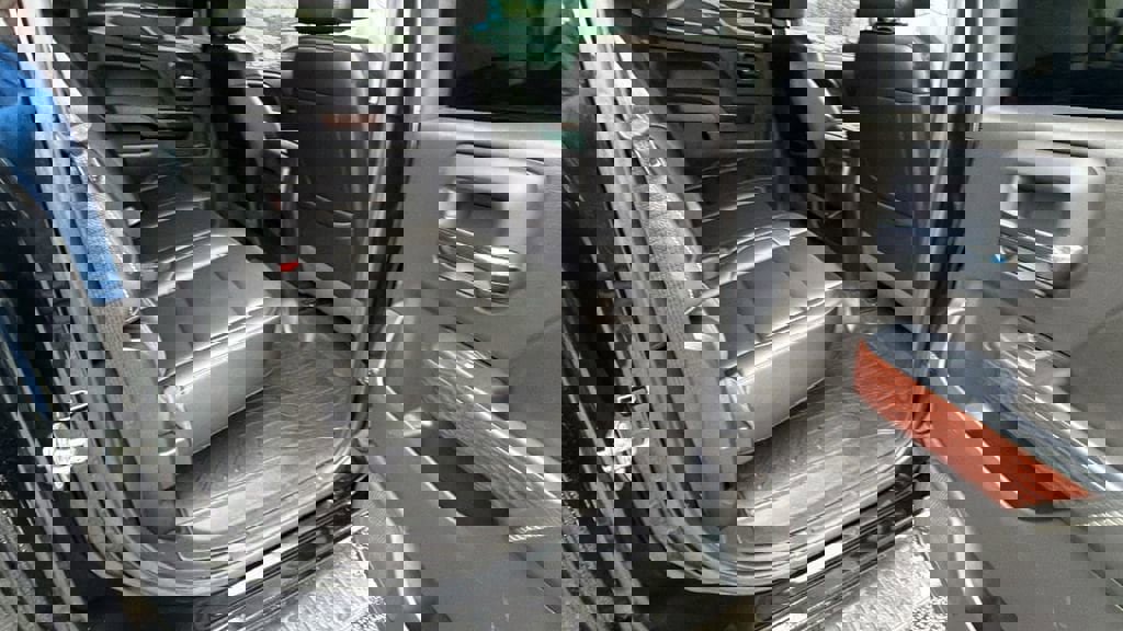 Used 2018 GMC Sierra 1500 SLT image 18