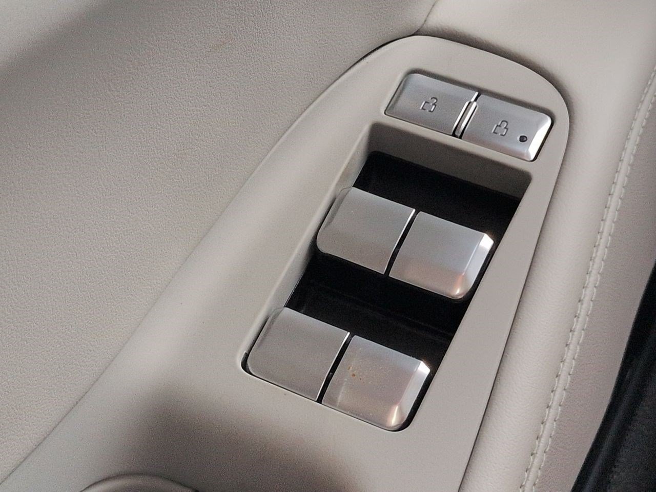 New 2026 Lincoln Navigator Reserve AWD/4WD image 23