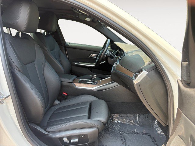 Used 2020 BMW 330i xDrive Sedan AWD/4WD image 14