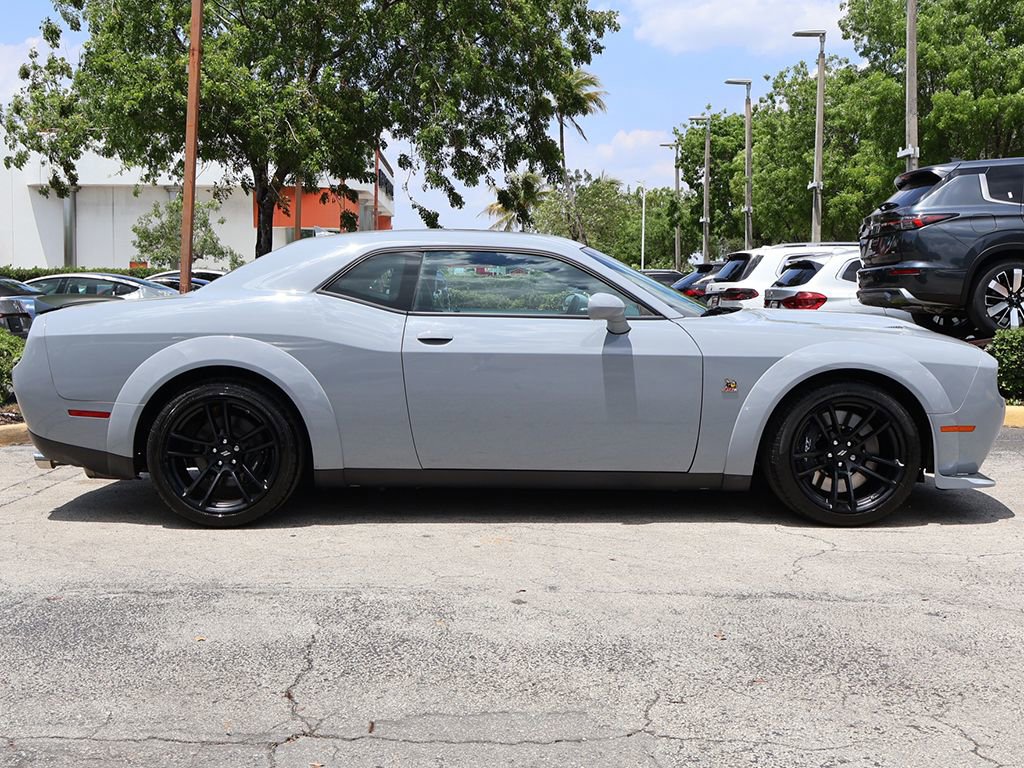 Used 2022 Dodge Challenger R/T Scat Pack RWD image 18