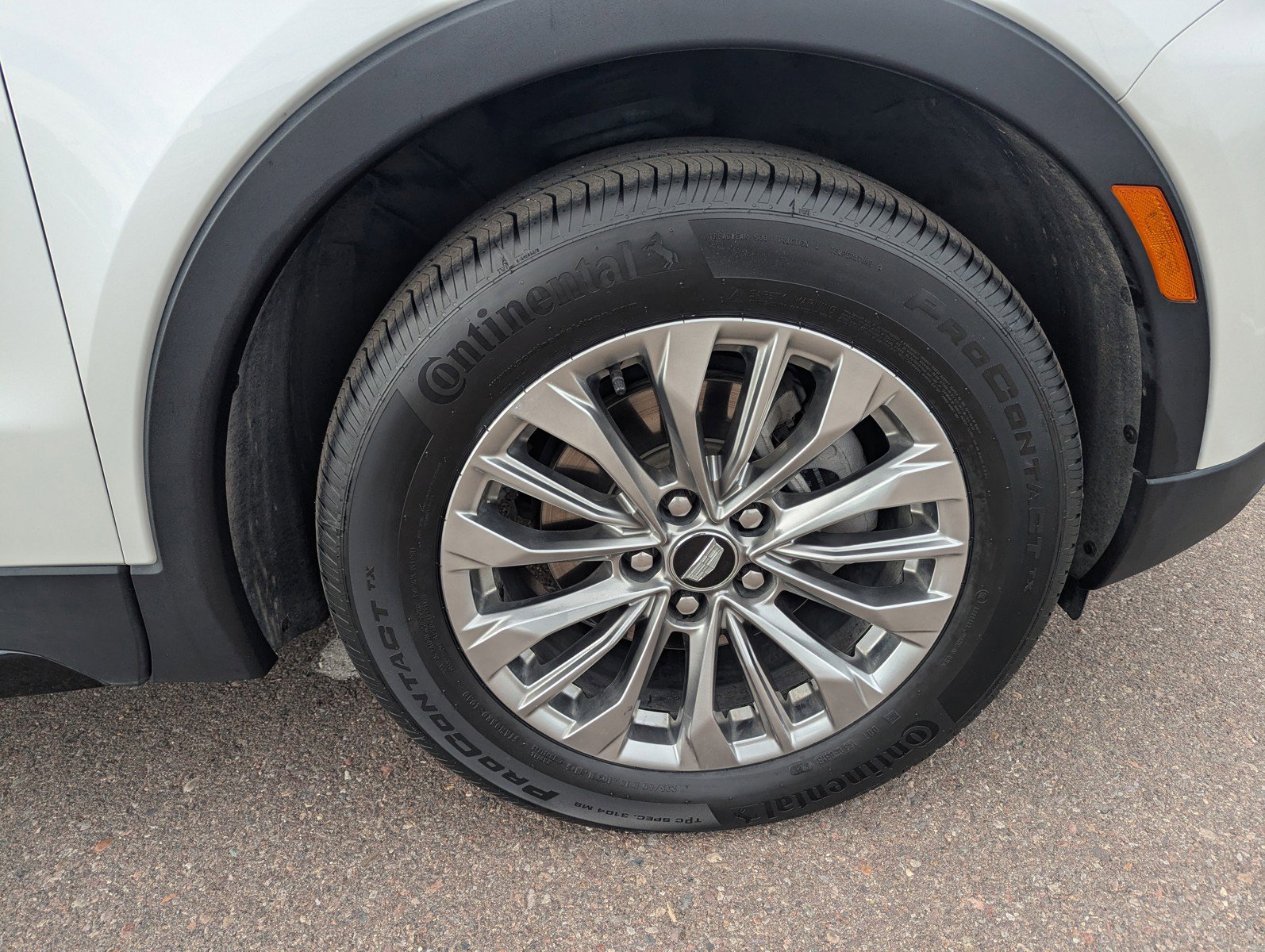 Certified 2024 Cadillac XT4 Premium Luxury image 9