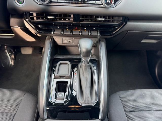 Used 2023 GMC Canyon Elevation w/ Convenience Package image 16