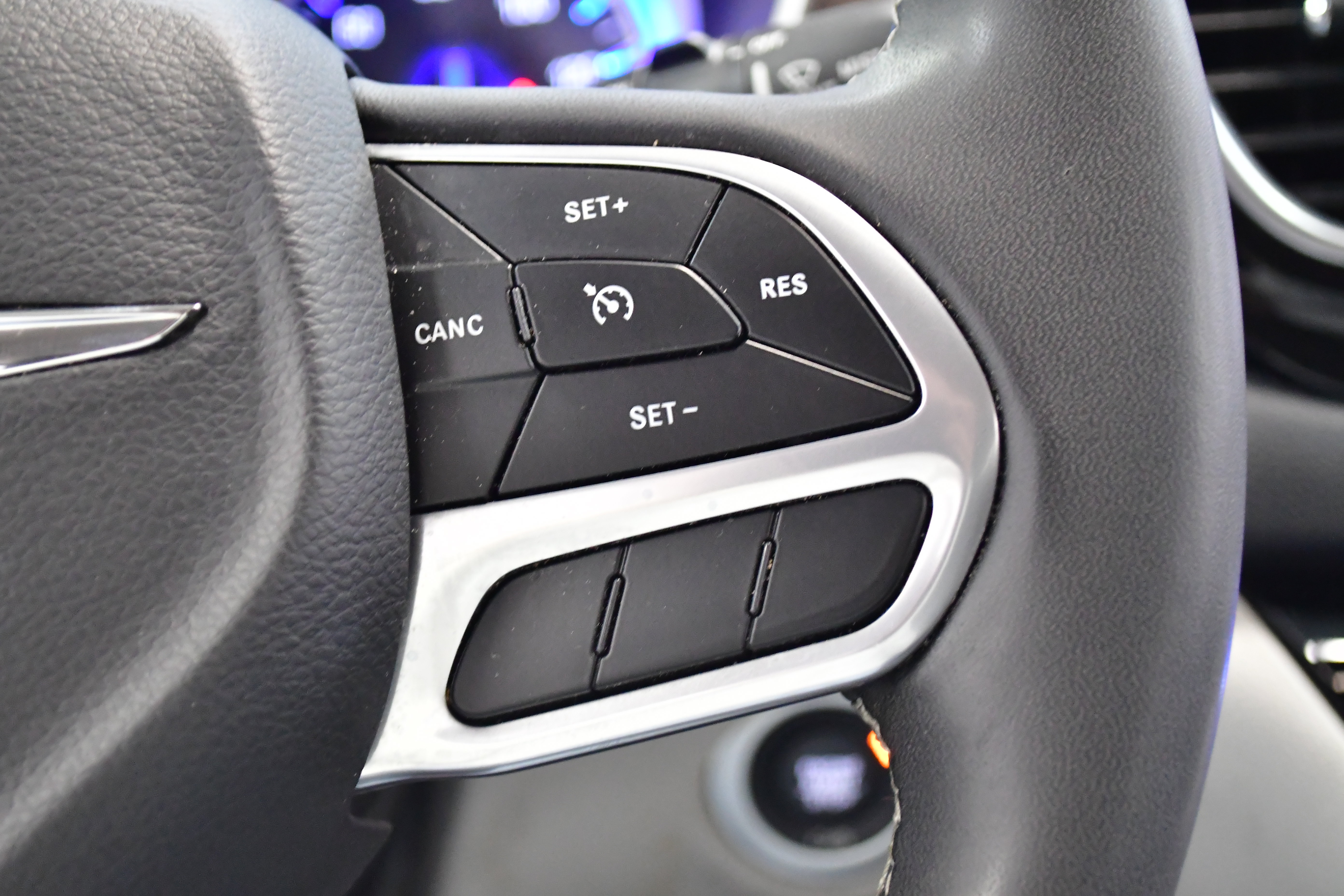 Used 2023 Chrysler Voyager LX FWD image 24
