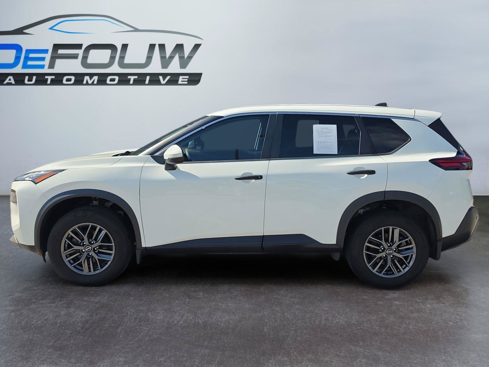 Used 2022 Nissan Rogue S FWD image 6