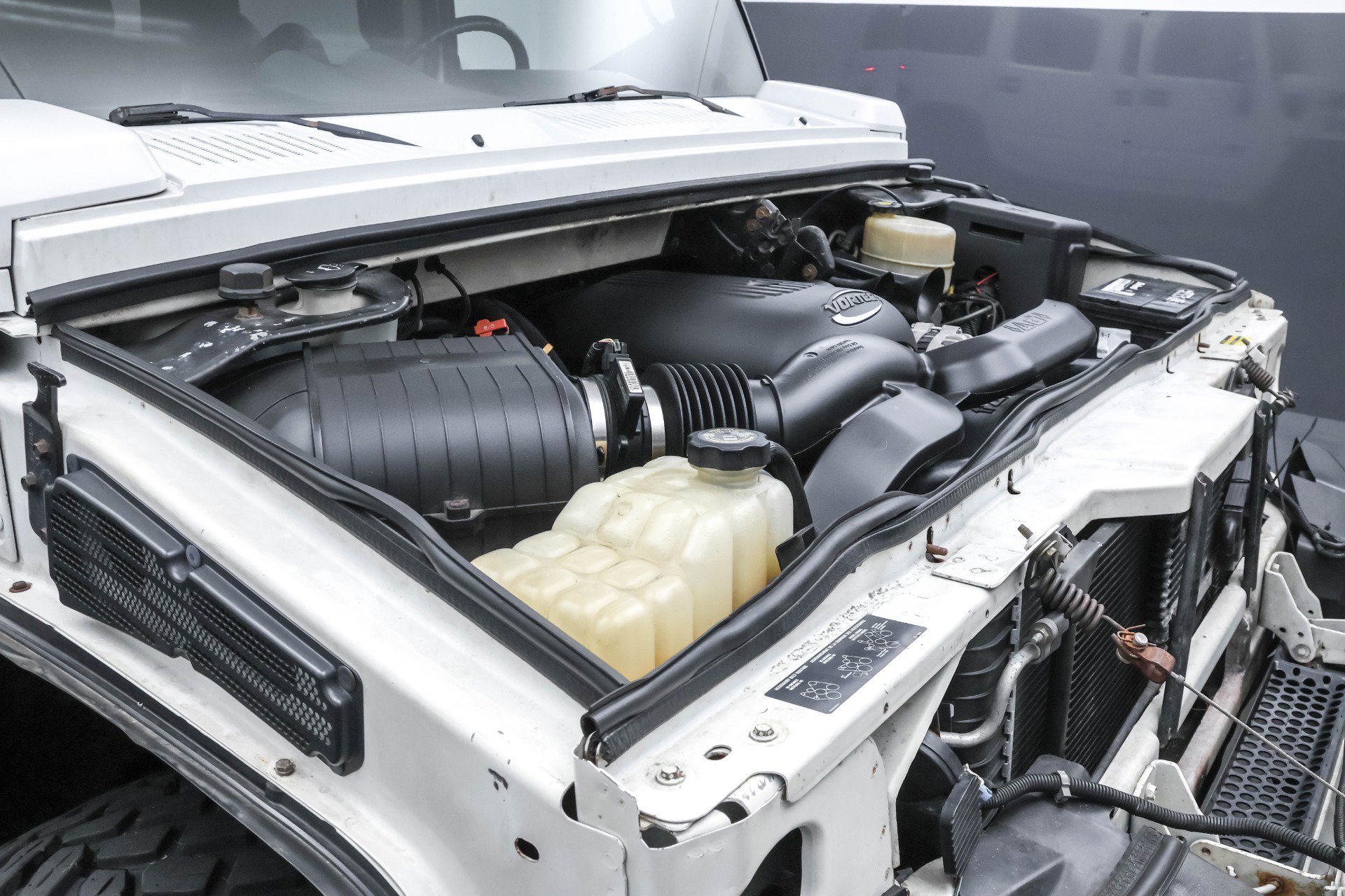 Used 2003 HUMMER H2 Luxury w/ Preferred Equipment Group image 17