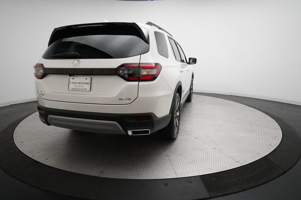 Certified 2025 Honda Pilot Elite image 13