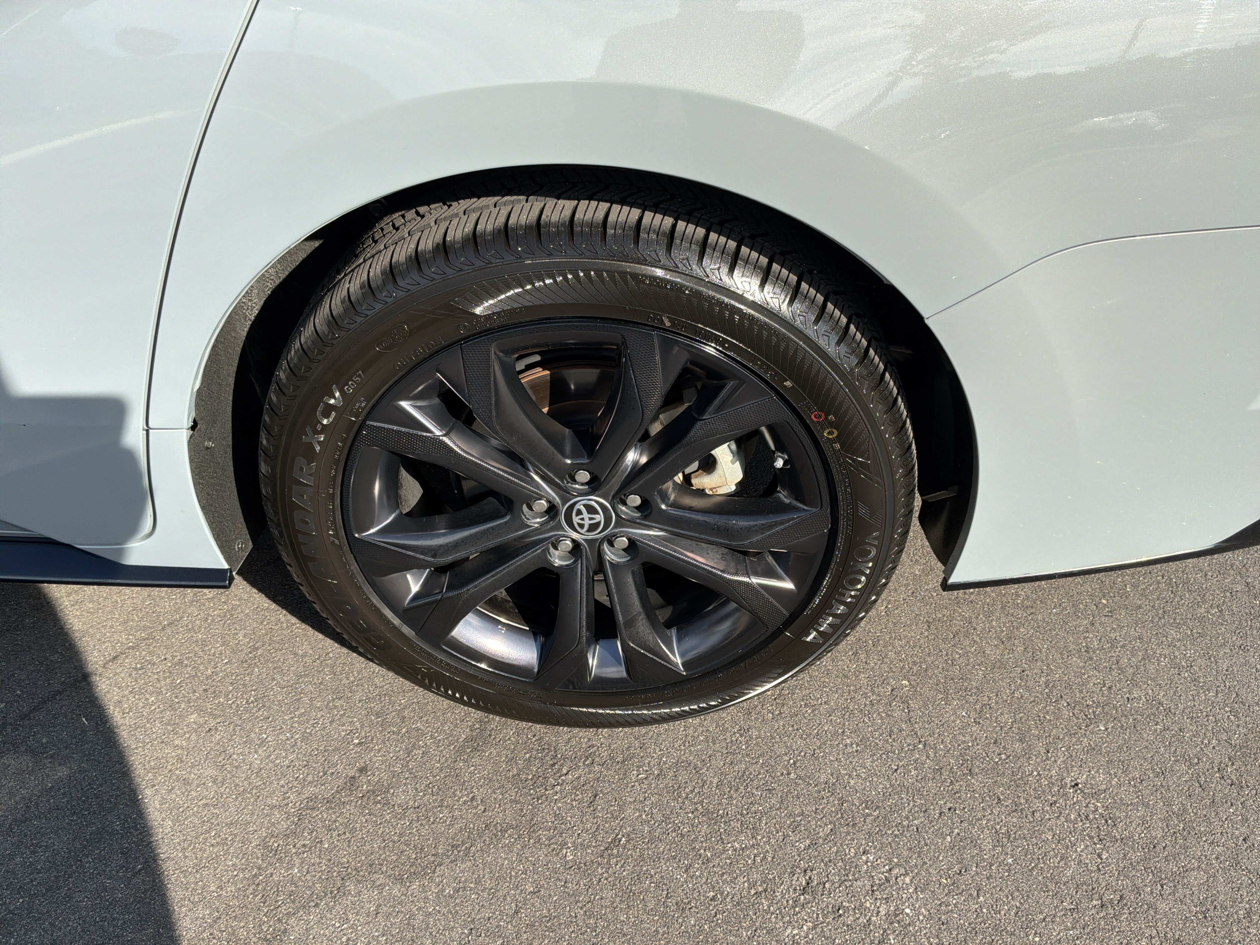 Used 2023 Toyota Sienna XSE FWD image 13