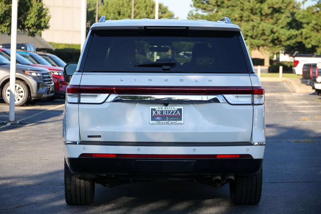 Used 2022 Lincoln Navigator Reserve AWD/4WD image 30