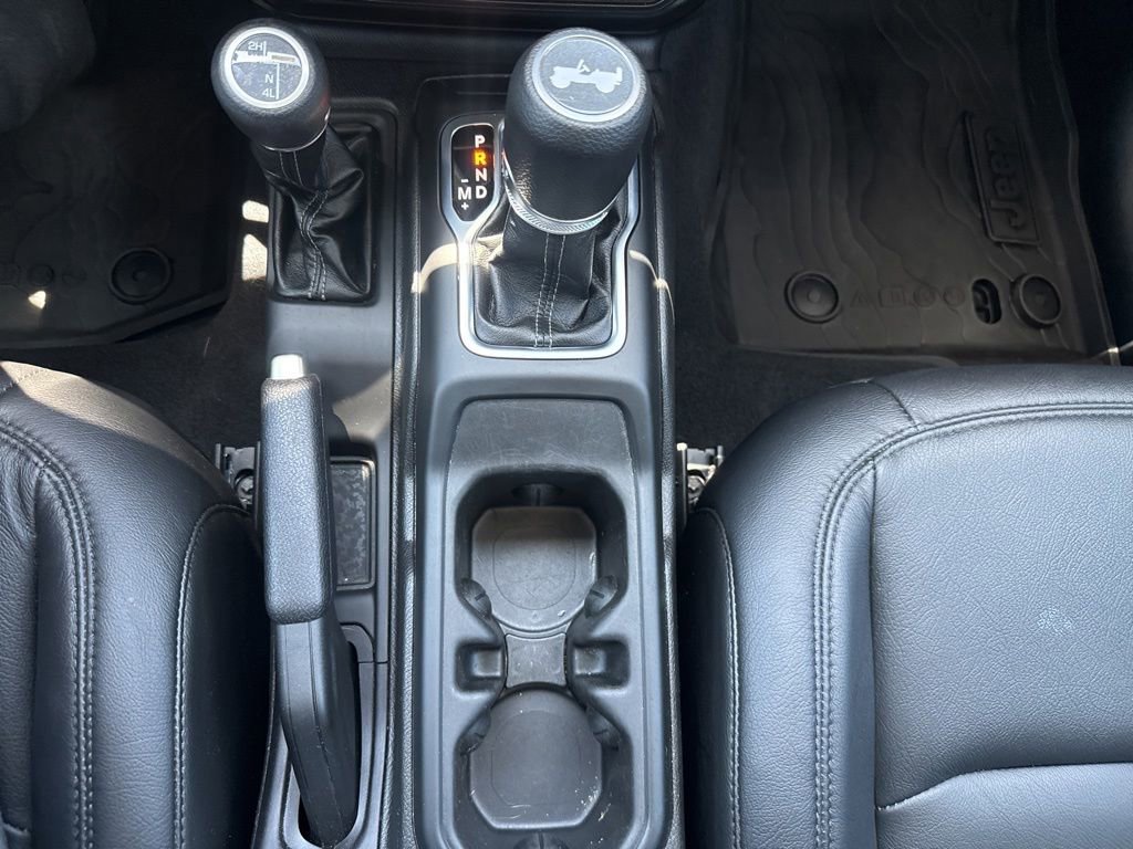Used 2025 Jeep Wrangler Unlimited Sport AWD/4WD image 20