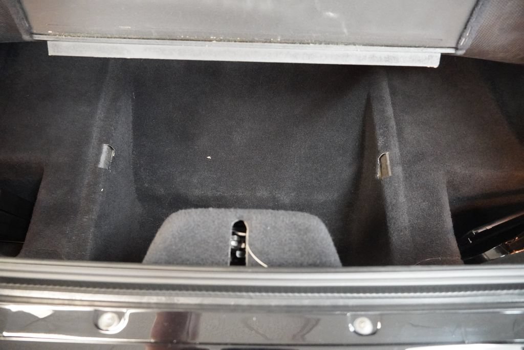 Used 2002 Chevrolet Corvette Z06 w/ Memory Pkg RWD image 12