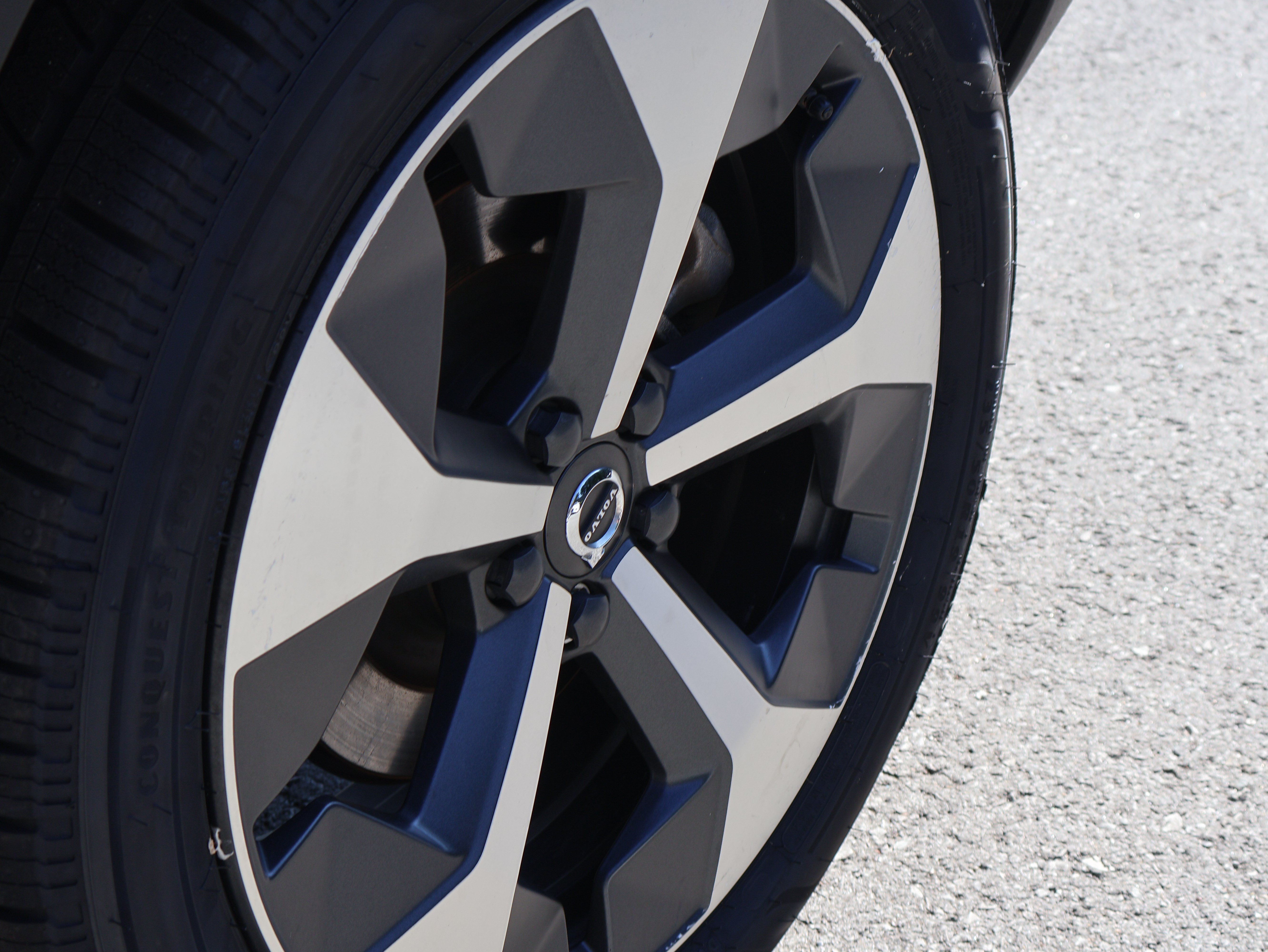 Used 2024 Volvo XC40 B5 Plus w/ Protection Package Premier AWD/4WD image 49