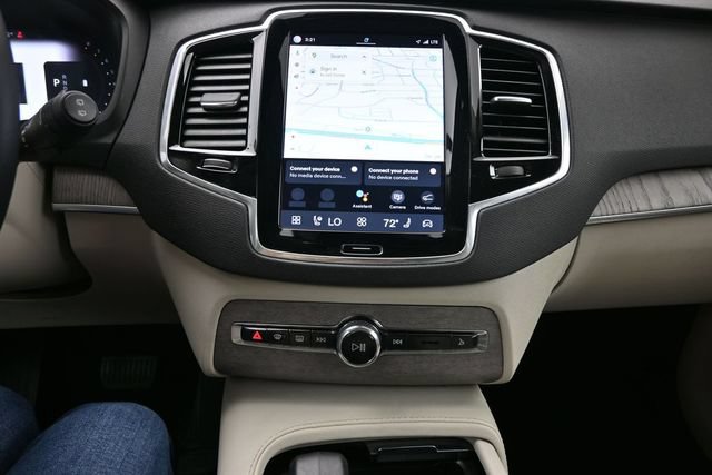 Used 2023 Volvo XC90 B6 Plus w/ Protection Package AWD/4WD image 13