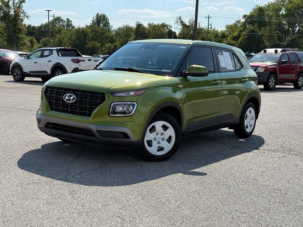 Used 2020 Hyundai Venue SE FWD image 3