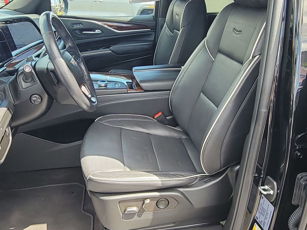 Certified 2022 Cadillac Escalade Premium Luxury image 19