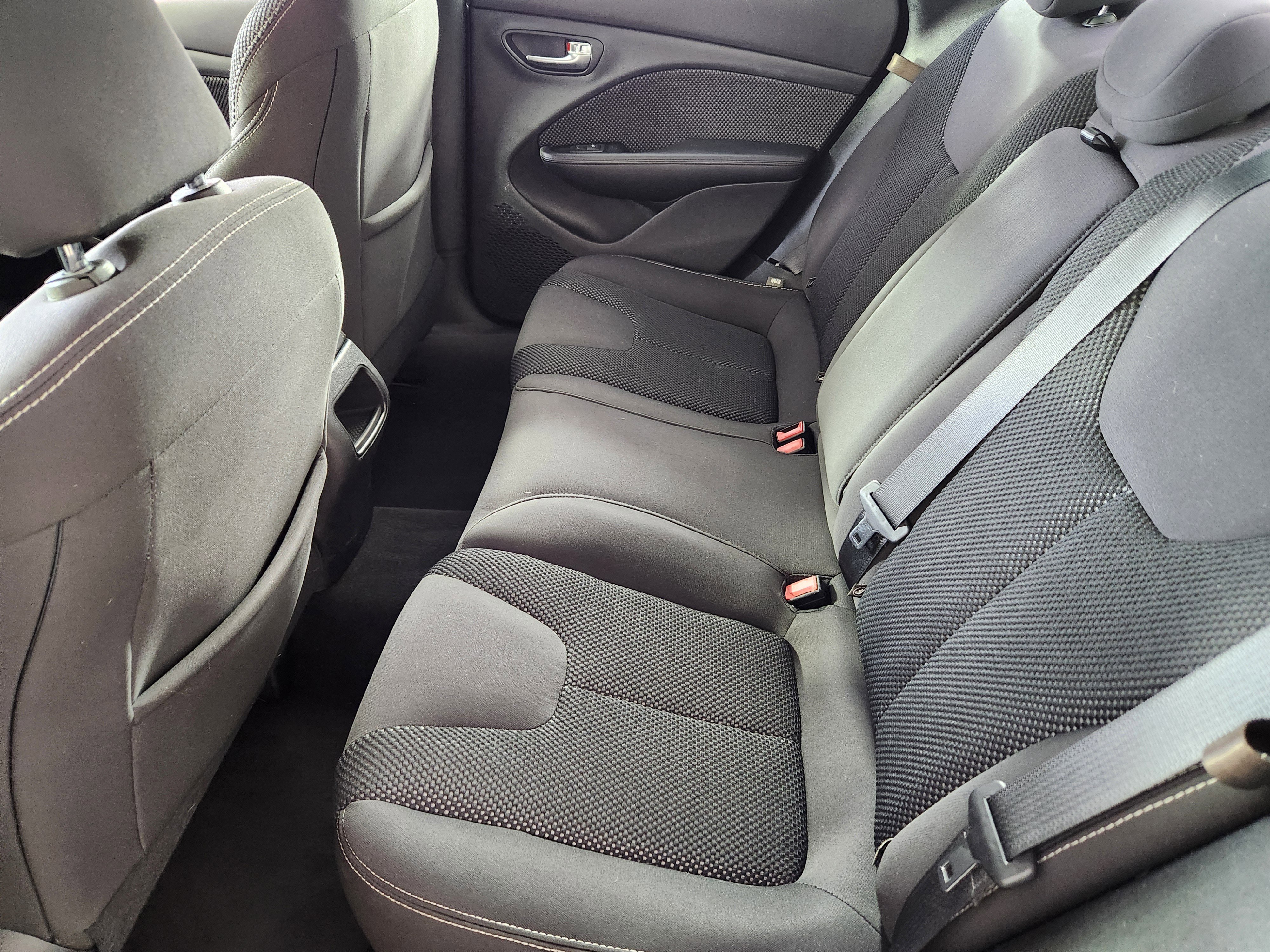 Used 2015 Dodge Dart SXT FWD image 14