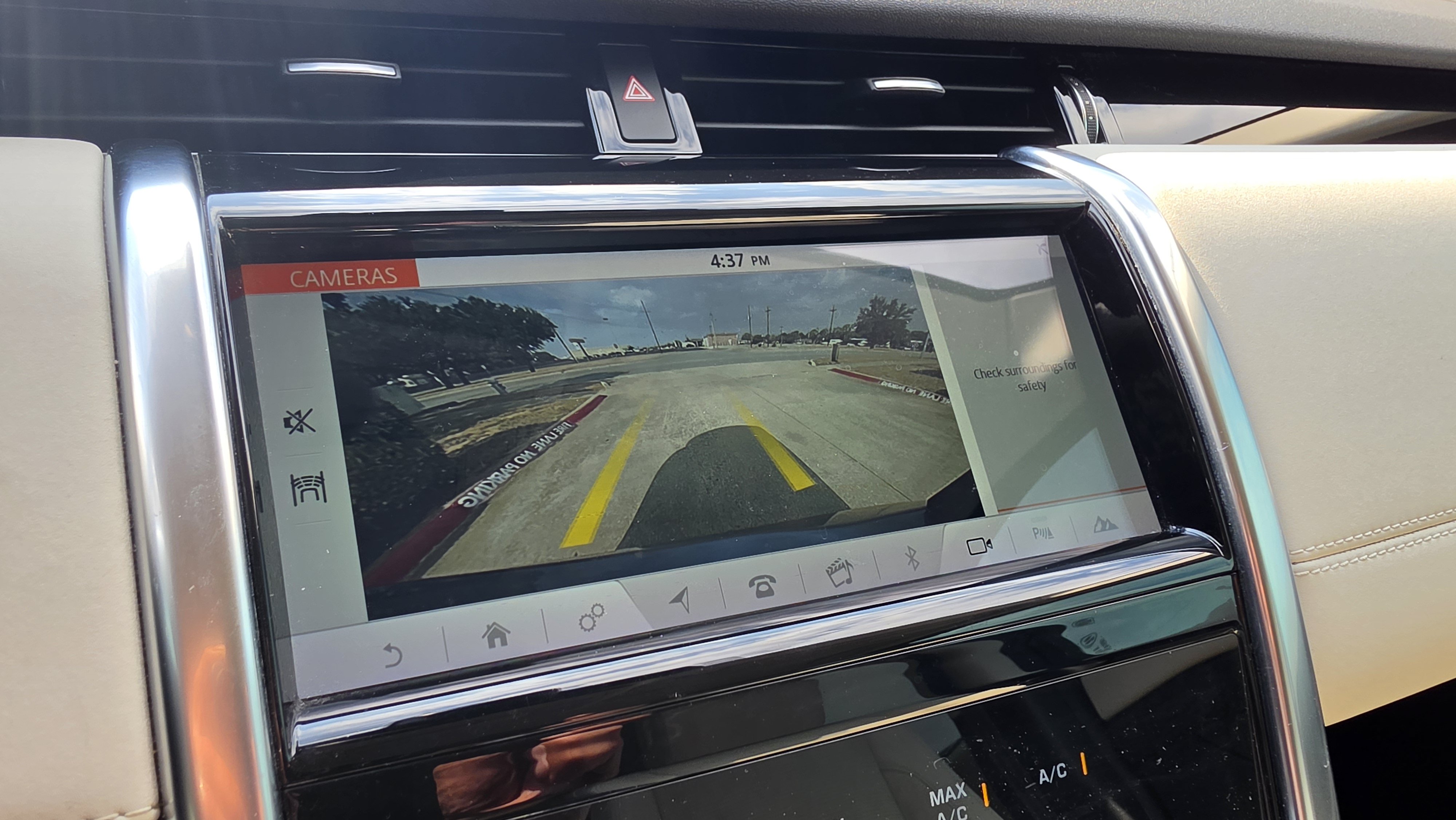 Used 2020 Land Rover Discovery Sport S AWD/4WD image 40