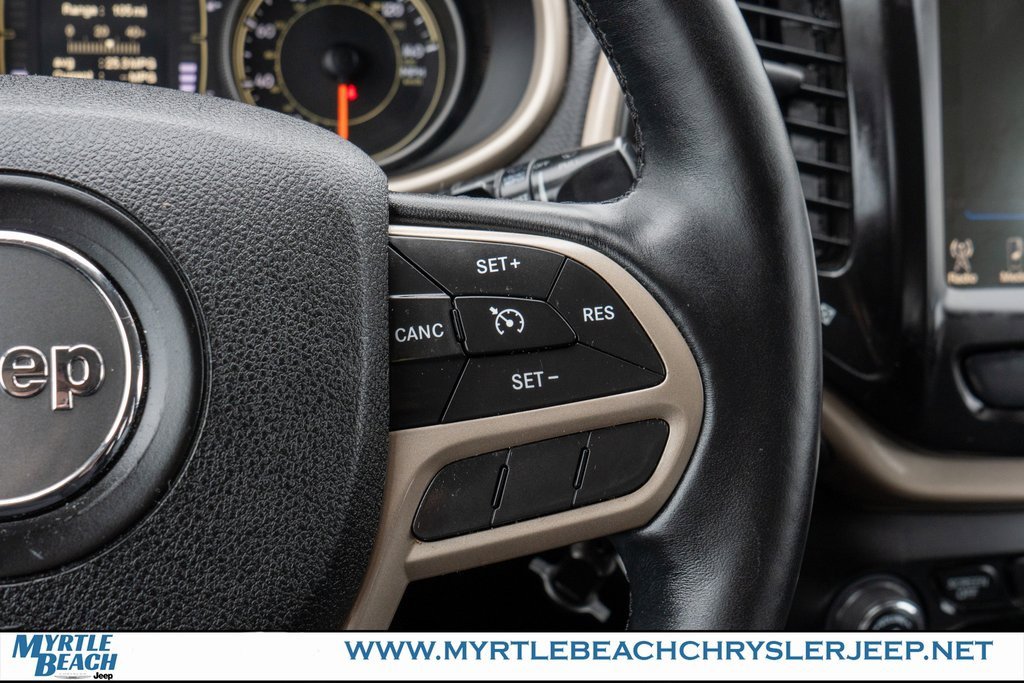 Used 2017 Jeep Cherokee Latitude w/ True North Edition image 26