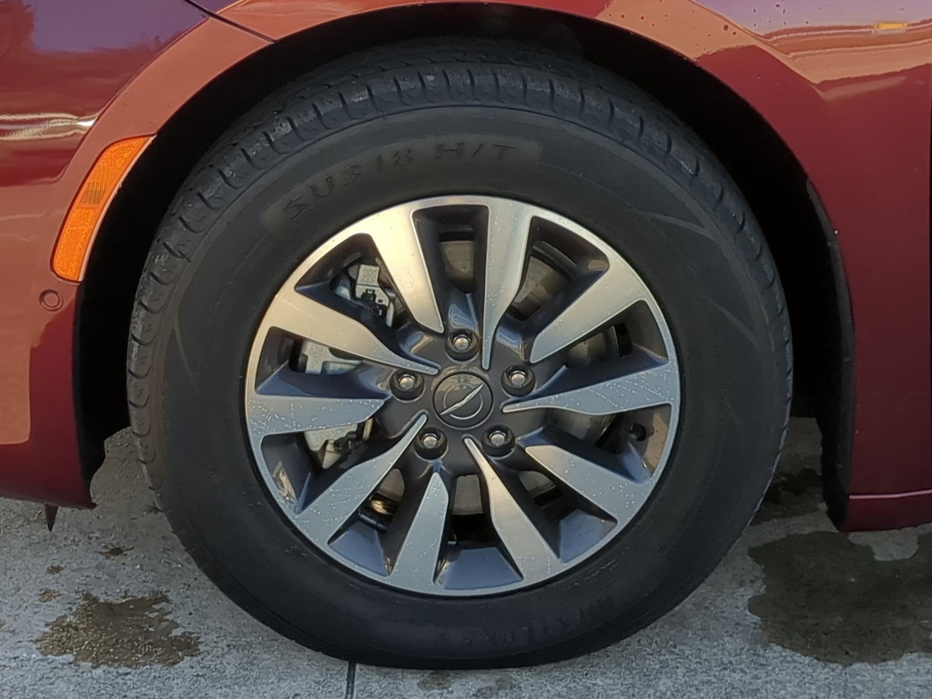 Used 2021 Chrysler Pacifica Touring-L image 11