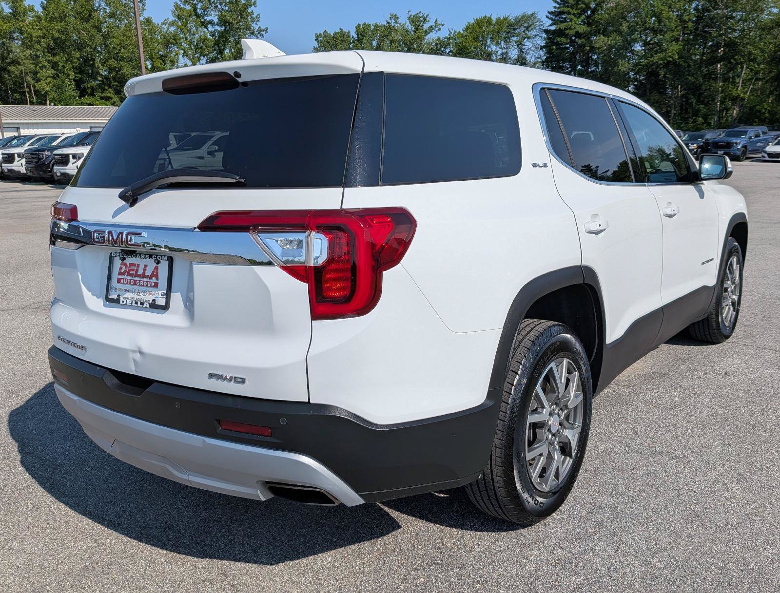 Used 2022 GMC Acadia SLE AWD/4WD image 7